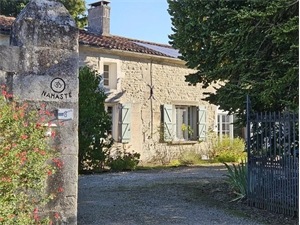 propriete à la vente -   16200  BOURG CHARENTE, surface 155 m2 vente propriete - UBI453289373